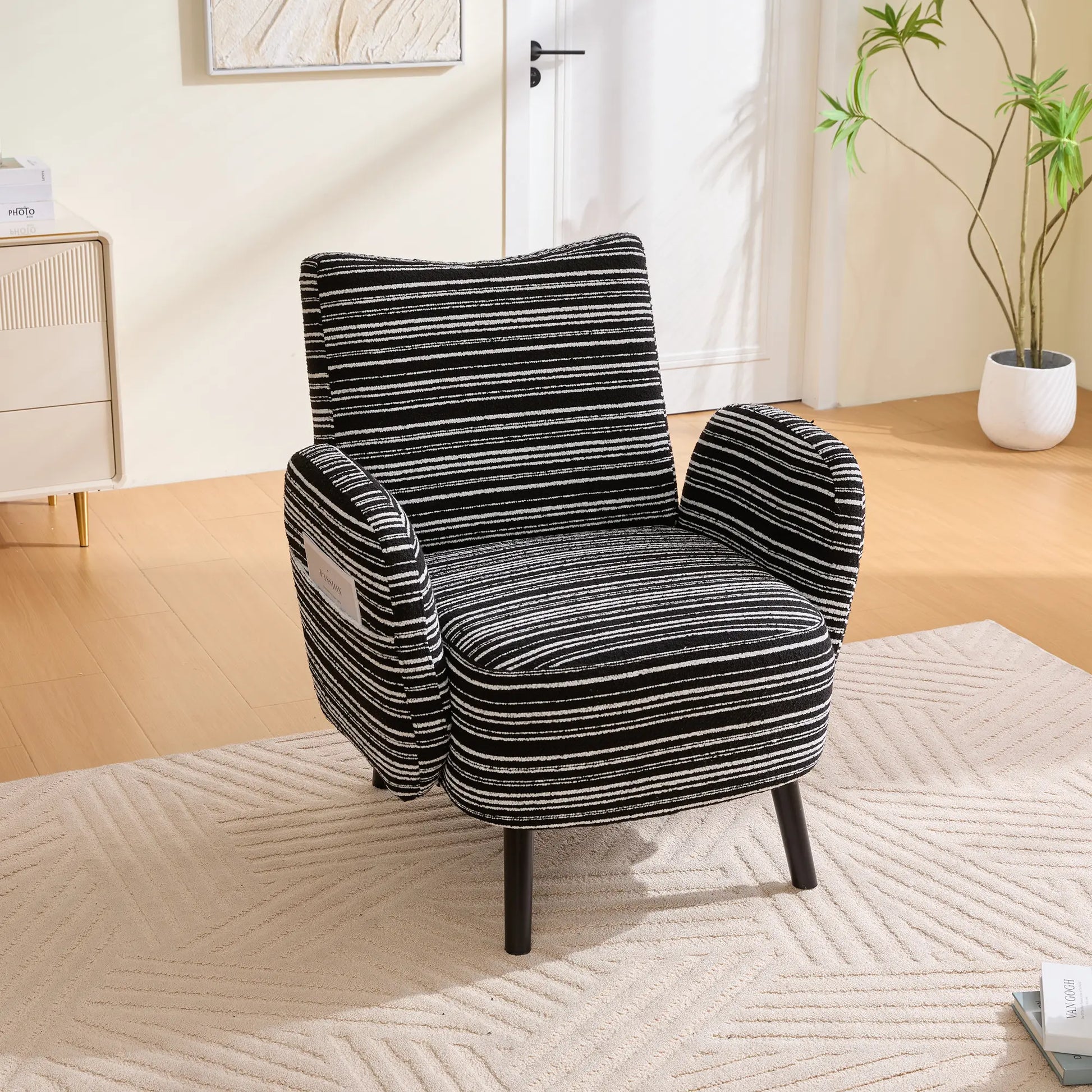Chic Boucle Fabric Armchair with Convenient Side Pockets and Sturdy Wood Legs - Ideal for Living Room and Bedroom Comfort